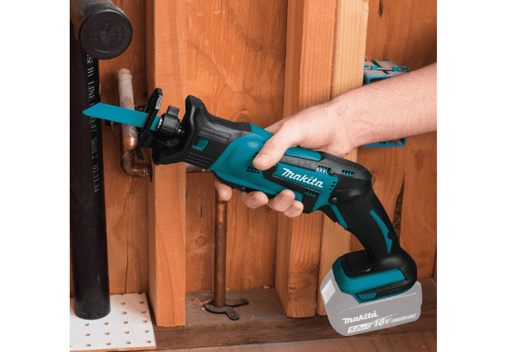 
Makita XRJ01Z 18-Volt LXT Lithium-Ion Cordless Compact Reciprocating Saw (Tool Only, No Battery), Bare Tool