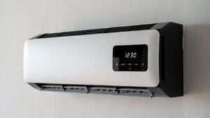 best wall mounted air conditioner heater combo